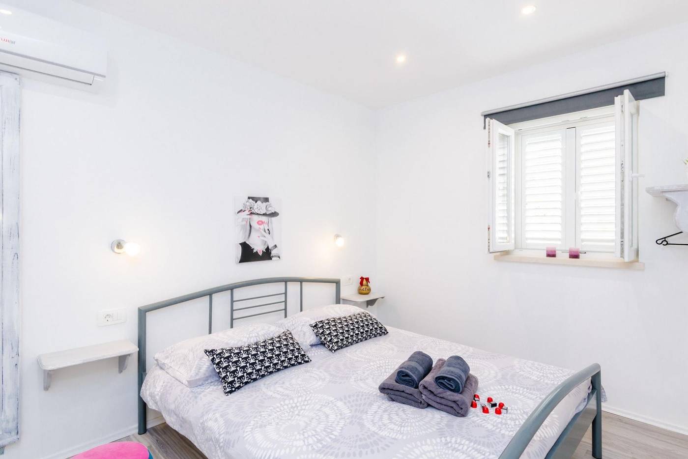 Guest-House-Nikolina-Room-18