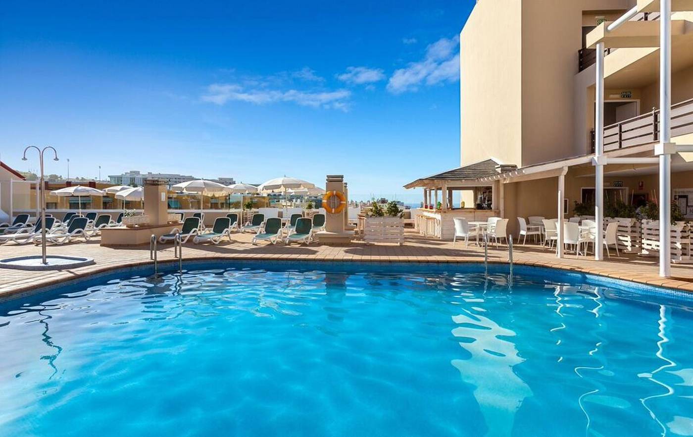 Dragos-del-Sur-Pool-3