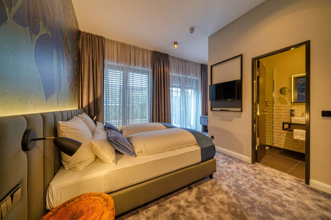 NYCE-Hotel-Bonn-Trademark-Collection-by-Wyndham-Room-28