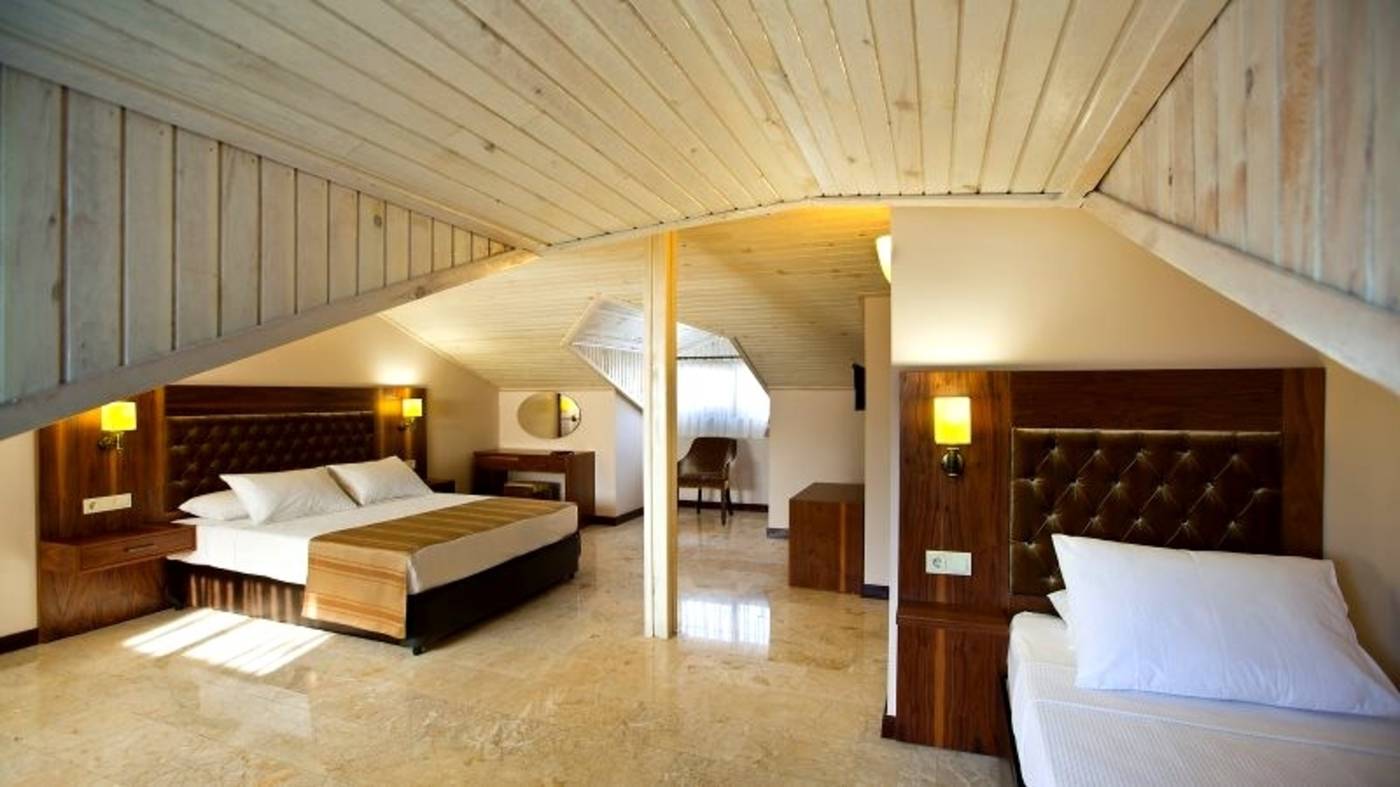 Montana-Boutique-Hotel-Room-17