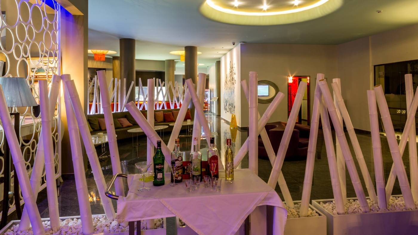 Cosmopolitan-Resort-Hotel-Restaurant-29