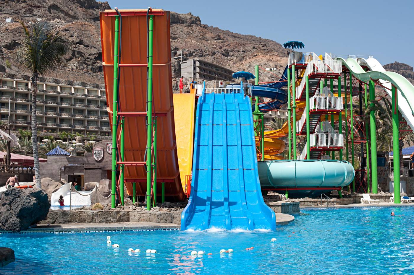 LIVVO-Costa-Taurito---Waterpark-Sports-and-Entertainment-1