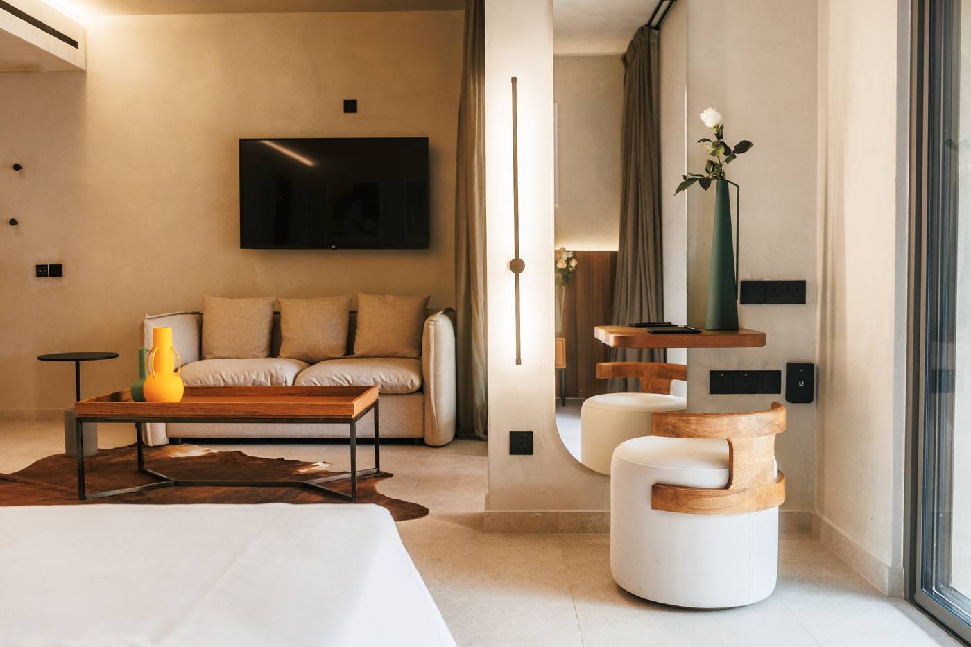 Daphne-Room-27