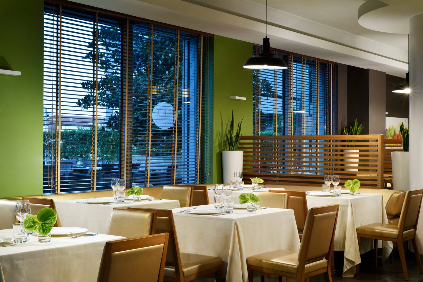 Unahotels-The-One-Milano-Restaurant-24