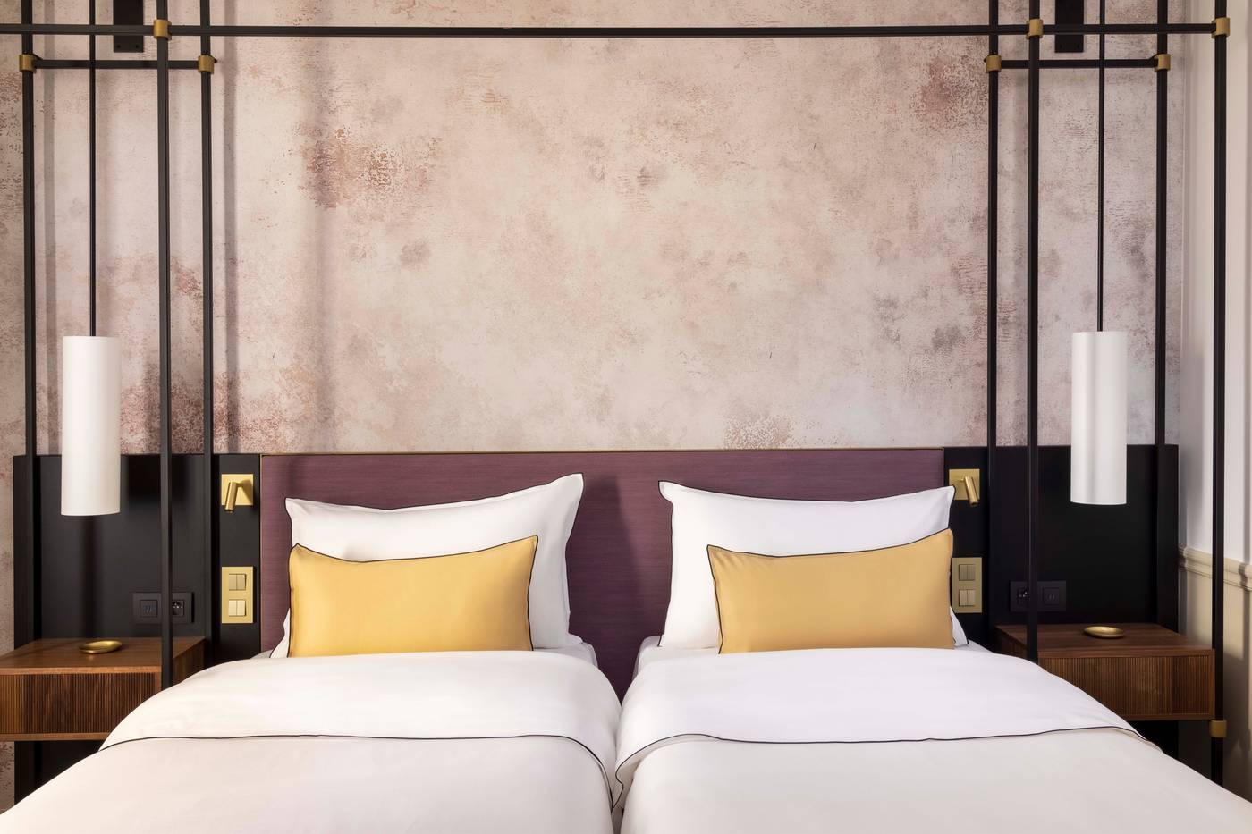 Victoria-Palace-Room-31