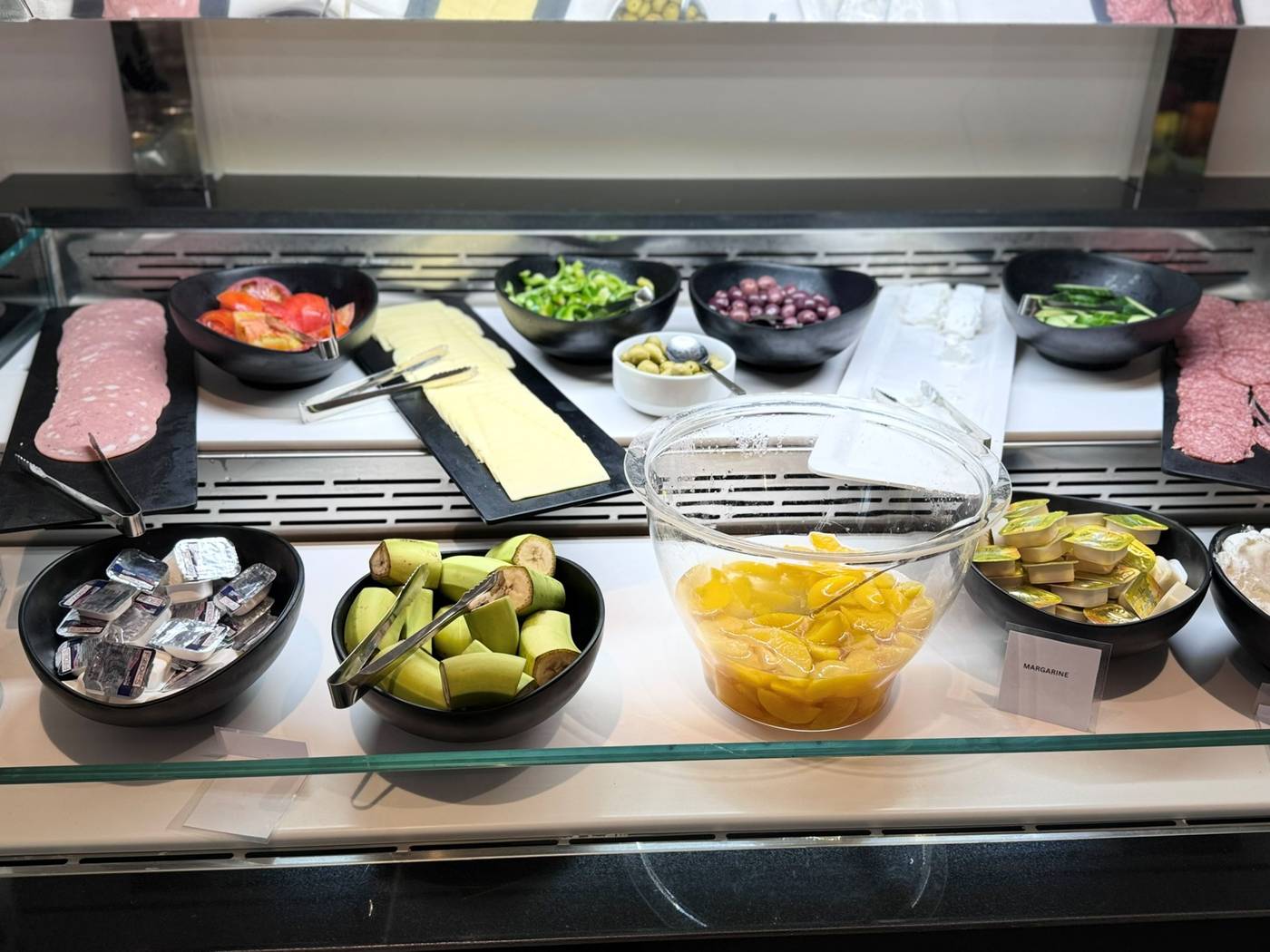 Angela-Hotel-Downtown-Rooms-Restaurant-27