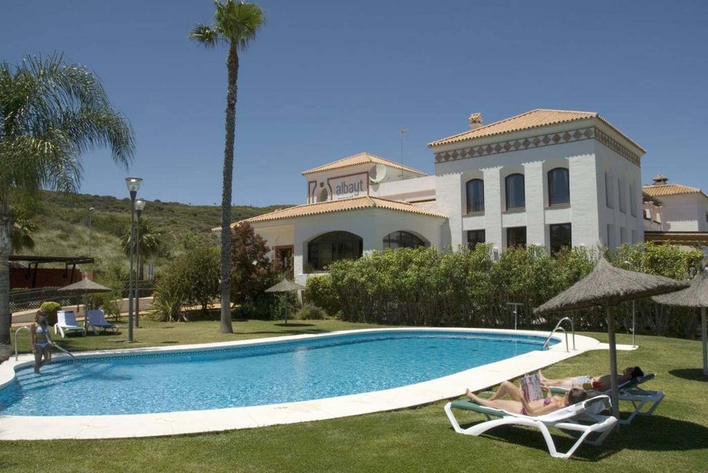 Albayt-Resort---Spa-Pool-3