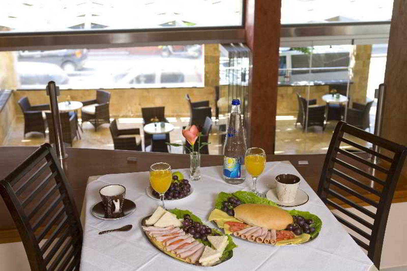 Comfort-Restaurant-12