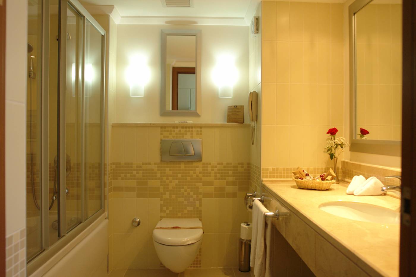 Korumar-Hotel-De-Luxe-Room-22