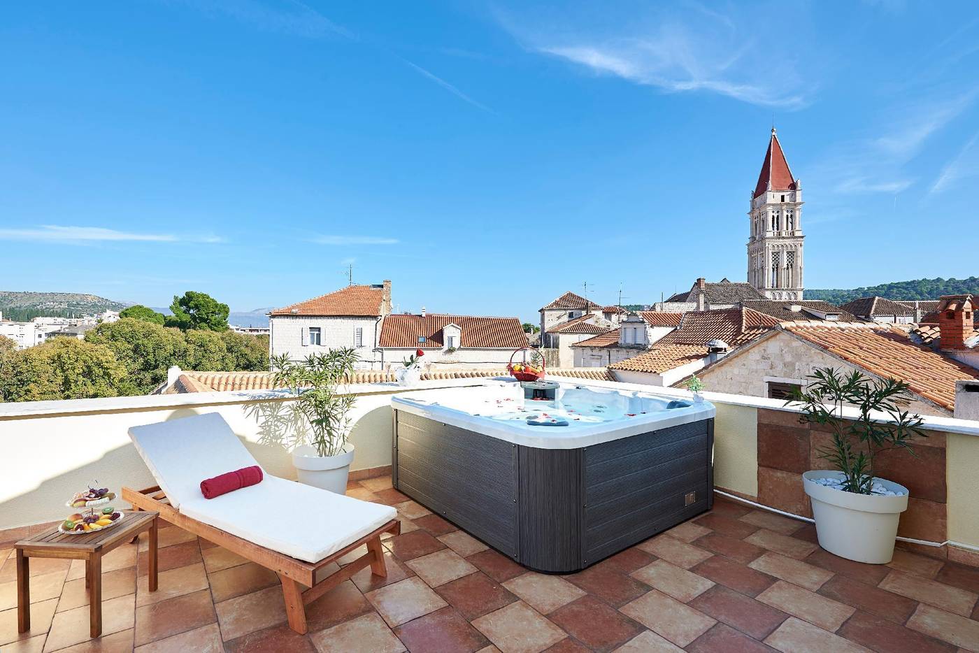 Palace-Derossi-Terrace-11