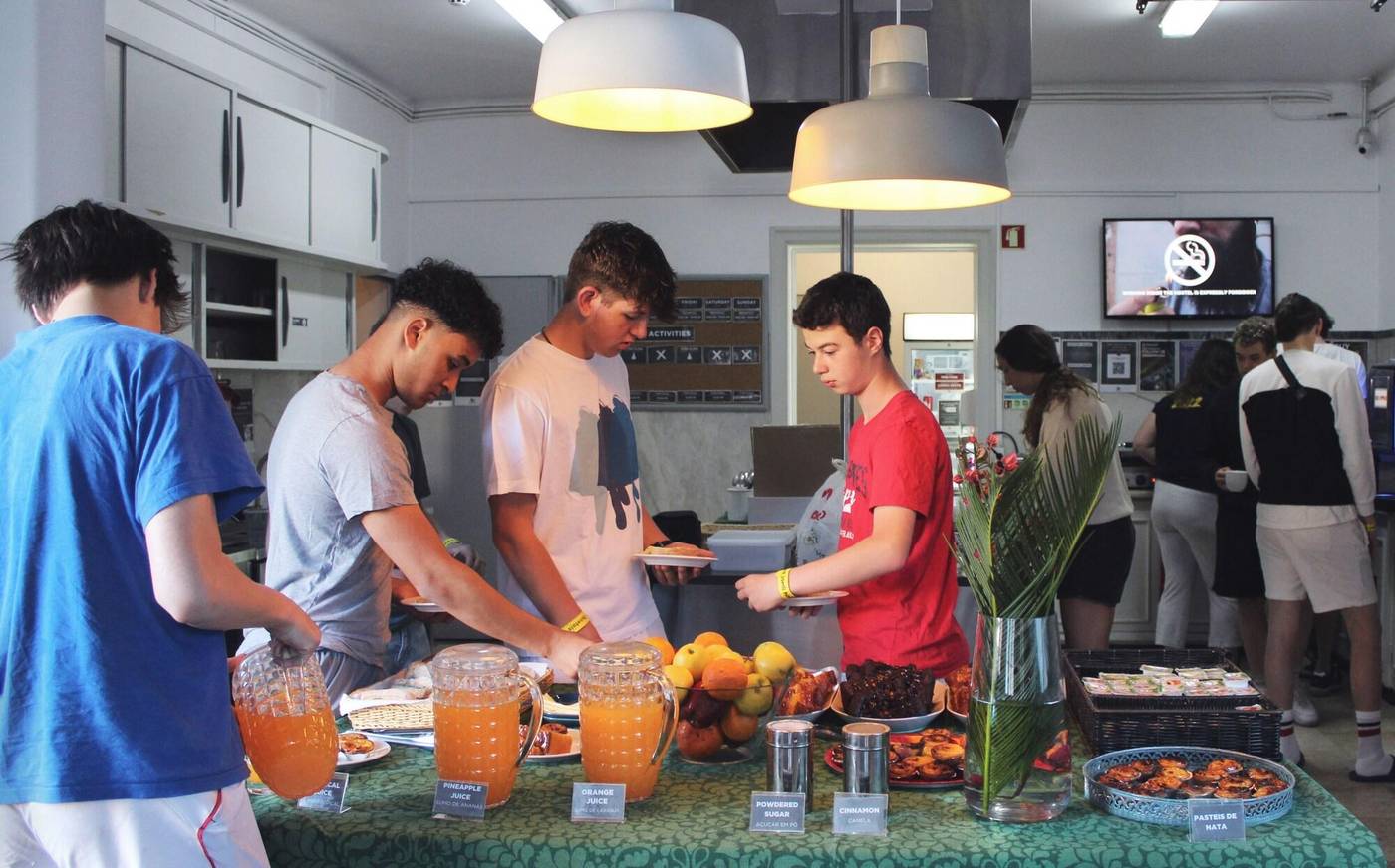 Sant-Jordi-Hostels-Lisbon-Restaurant-61