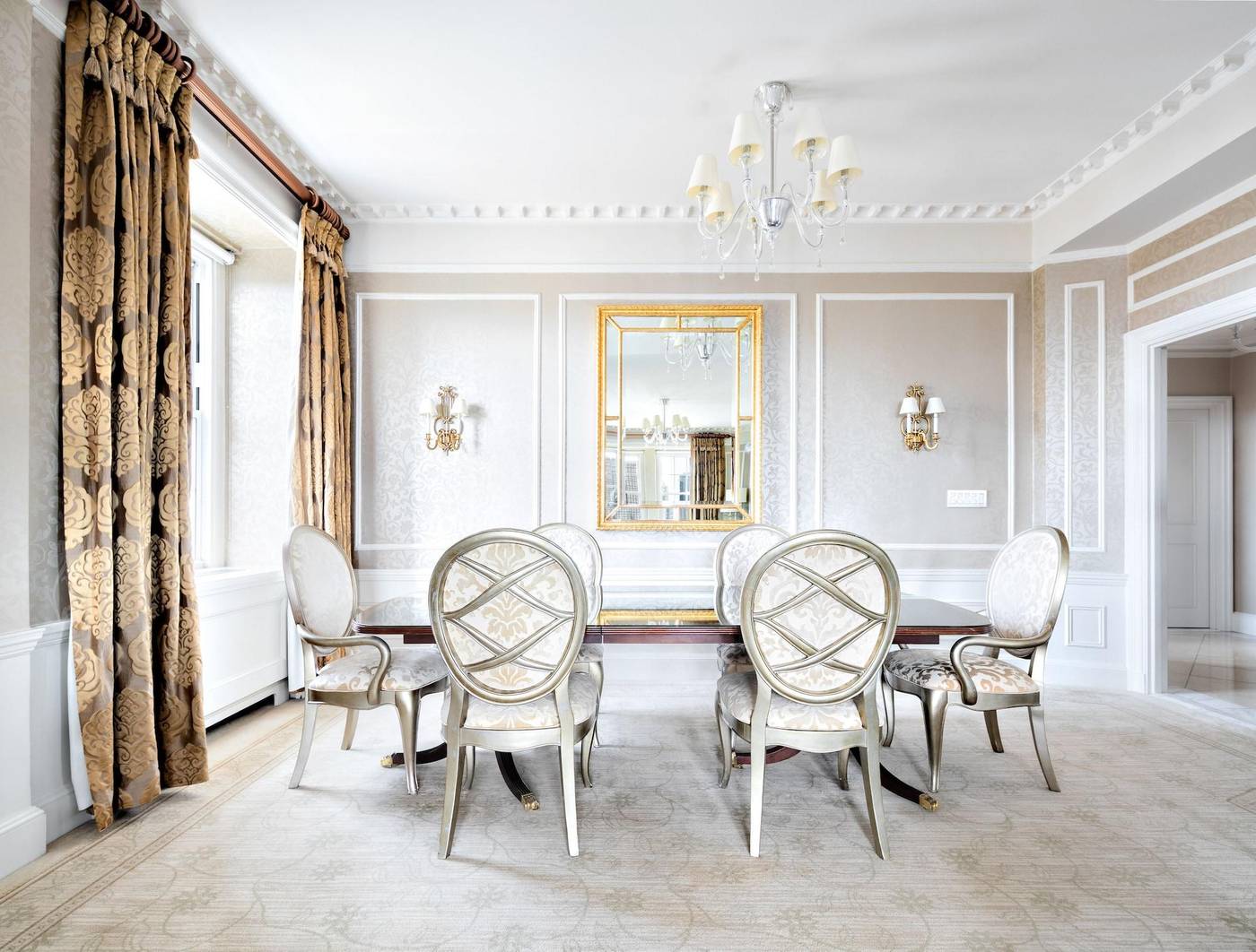 The-Pierre--A-Taj-Hotel-Room-45