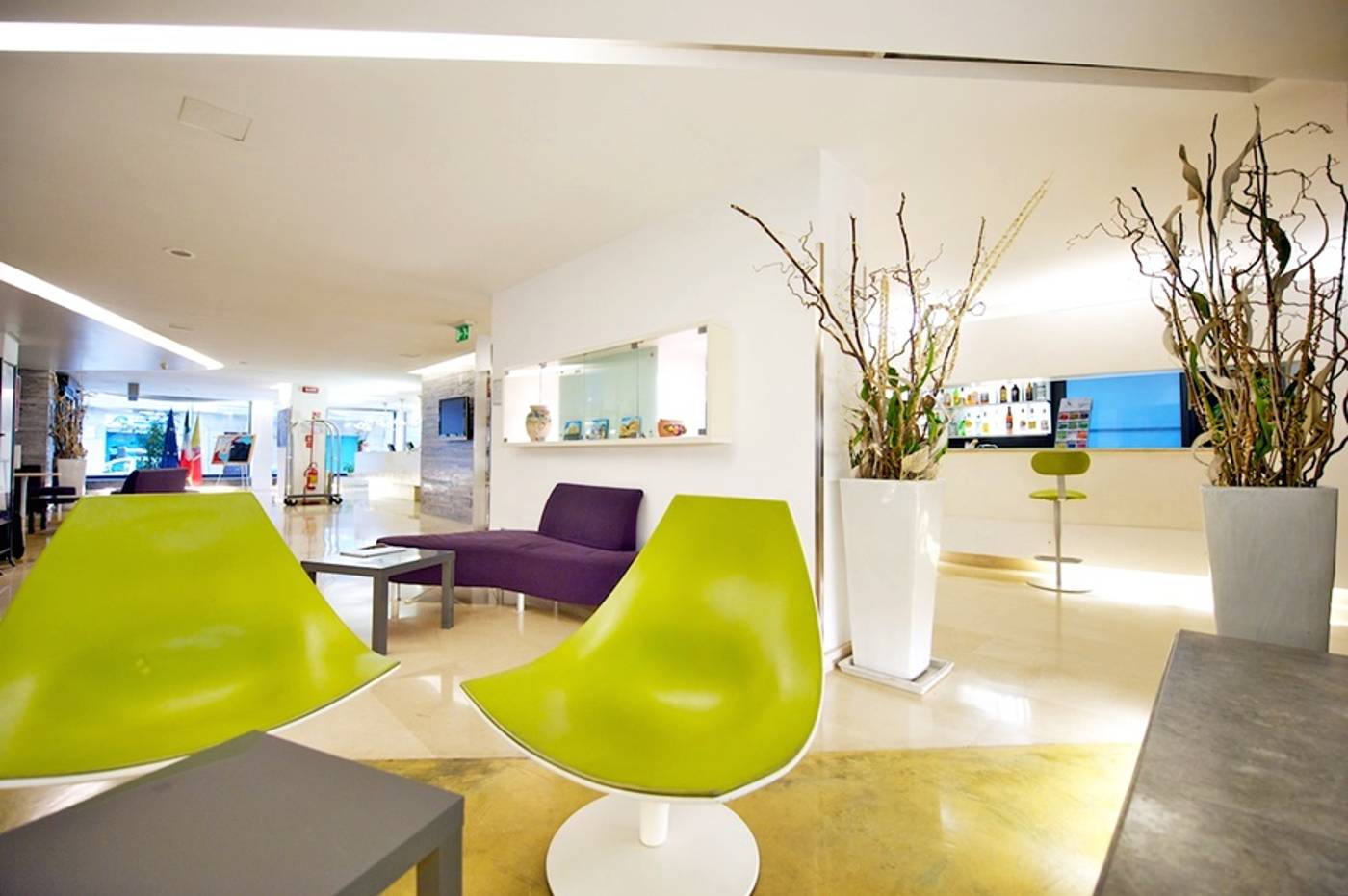 Mercure-Palermo-Centro-Lobby-72