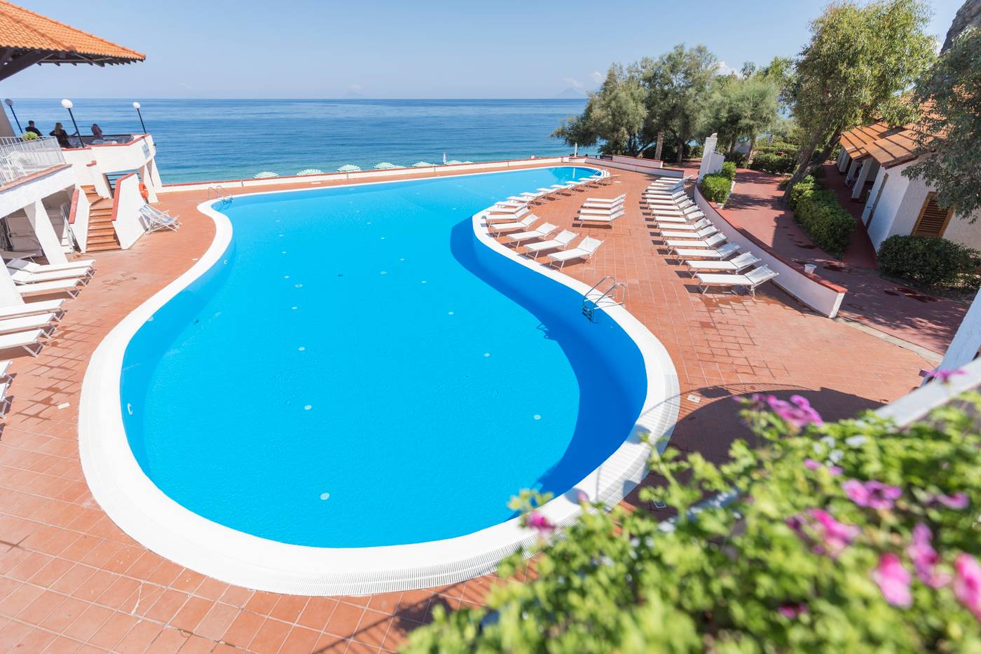 TH-Gioiosa-Marea---Capo-Calava-Village-Pool-2