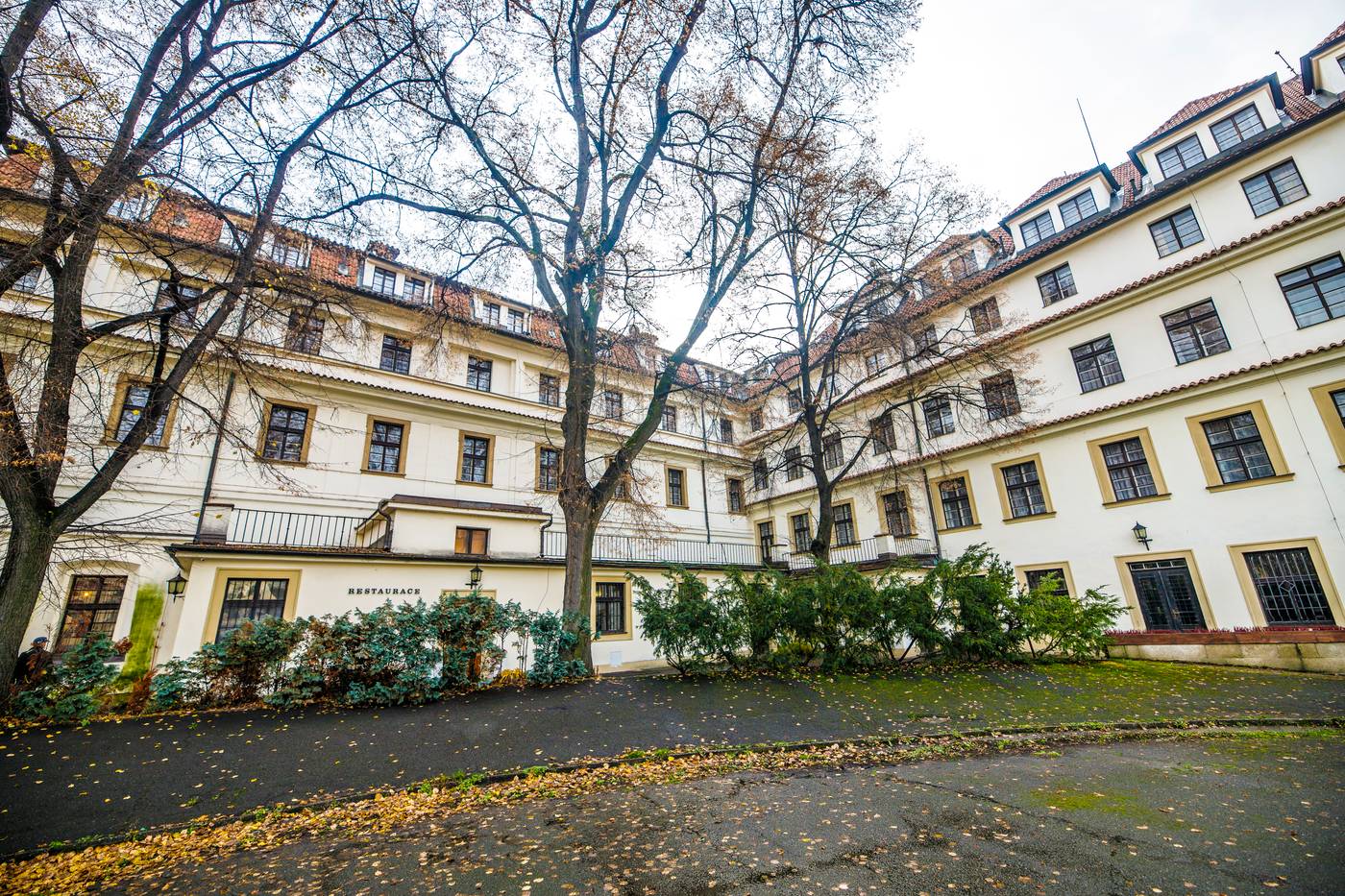 Pytloun-Old-Armoury-Hotel-Prague-General-view-2