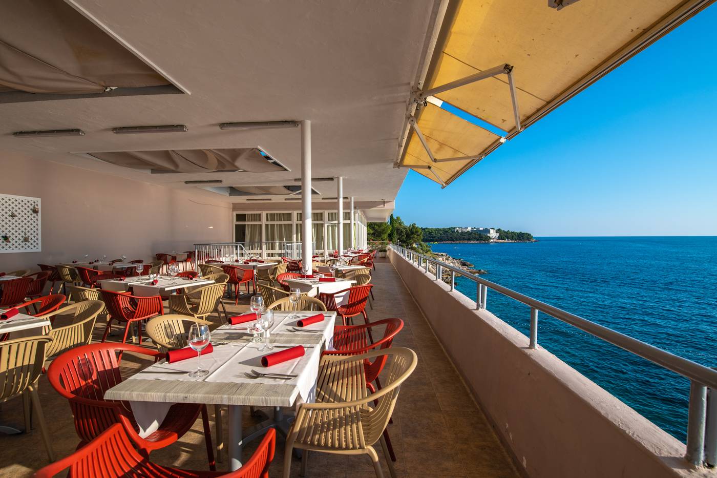 Splendid-Resort-Terrace-13