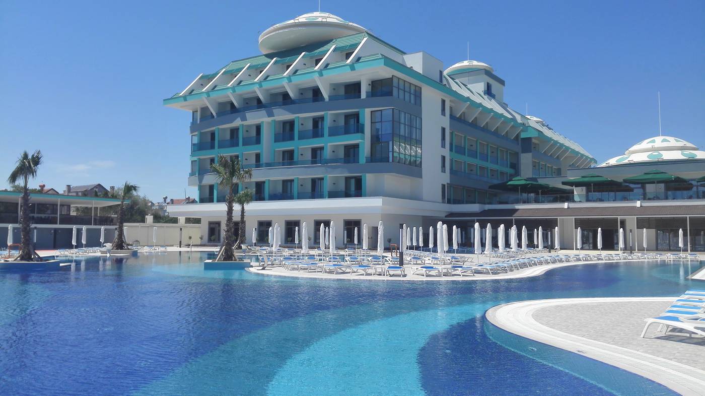 Sensitive-Premium-Resort---Spa-General-view-2