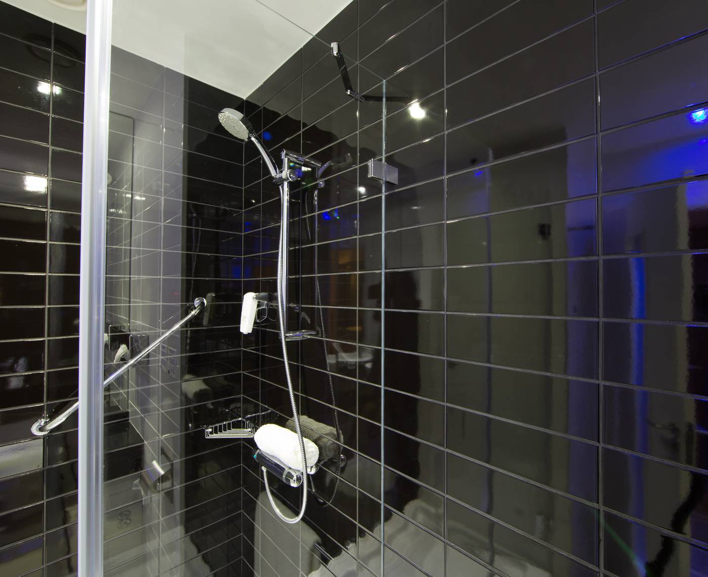 Holiday-Inn-Express-Av-Liberdade-Room-11