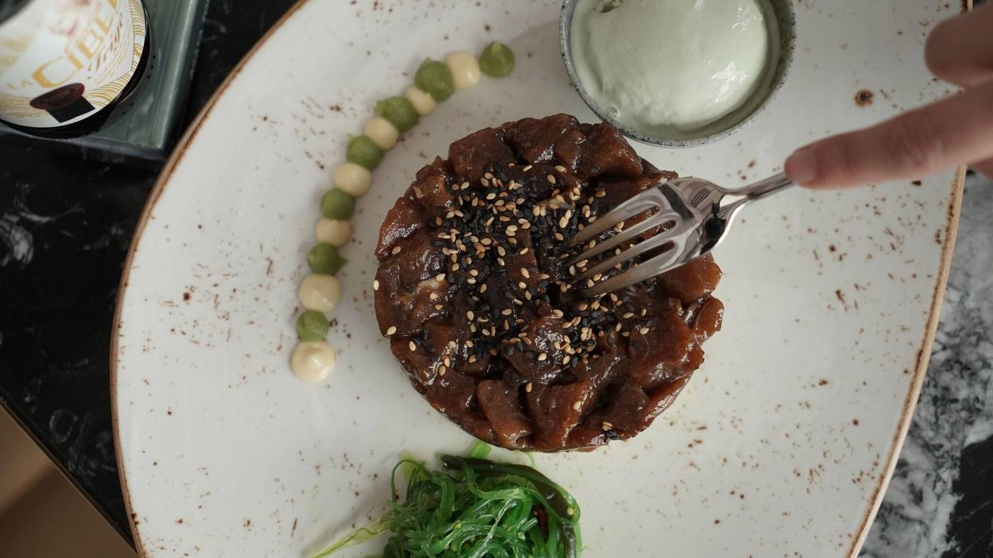 AC-Madrid-Avendia-de-America-Restaurant-46