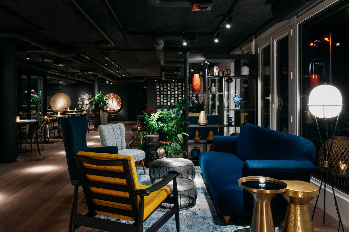 Ruby-Claire-Hotel---Bar-Lobby-6