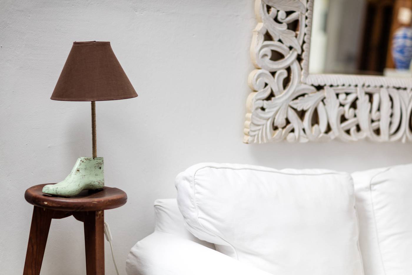 Rhenia-Bungalows-Lobby-16