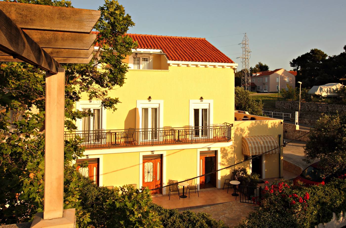 Bacan-Serviced-Apartments-General-view-1