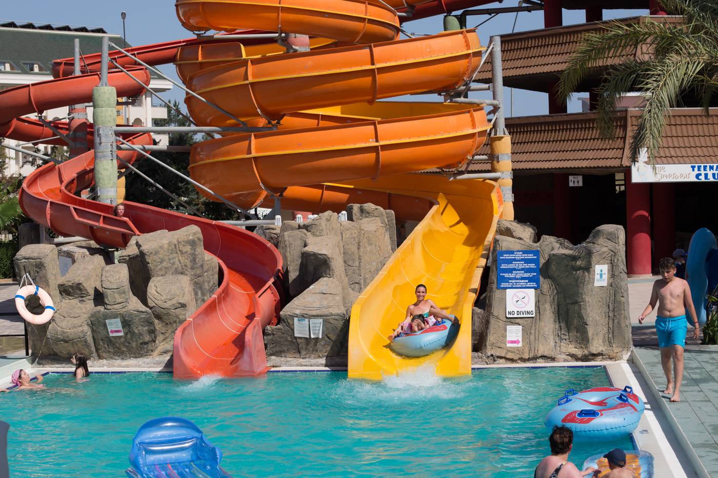 Royal-Taj-Mahal-Pool-19