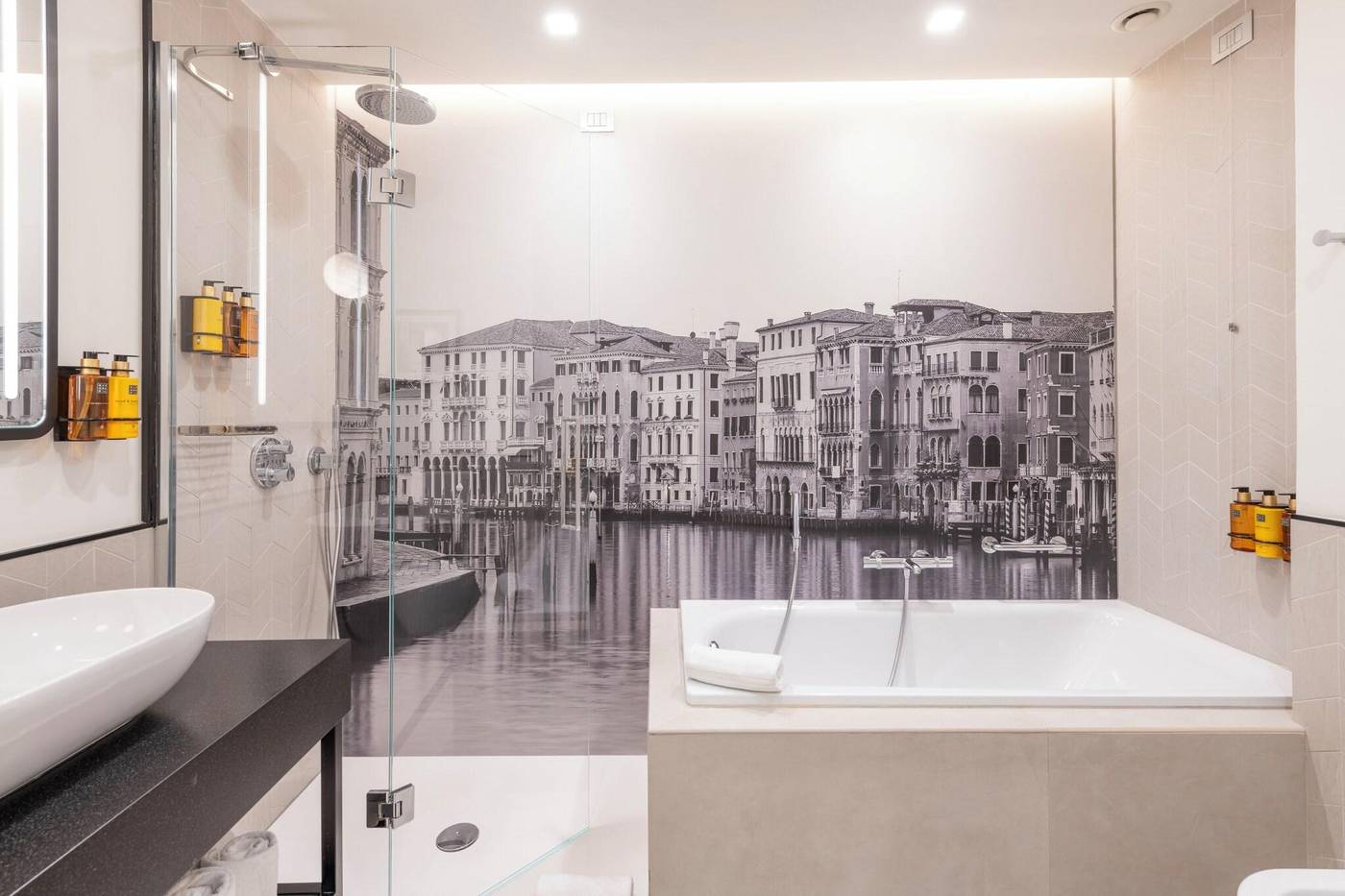 H10-Palazzo-Canova-Room-44