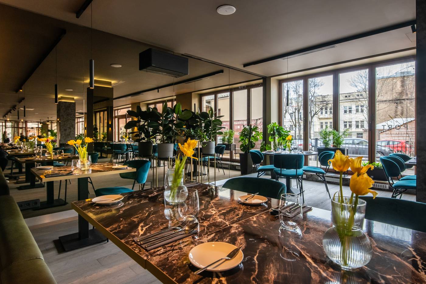 Conti-Lithuania-VILNIUS-Restaurant-2