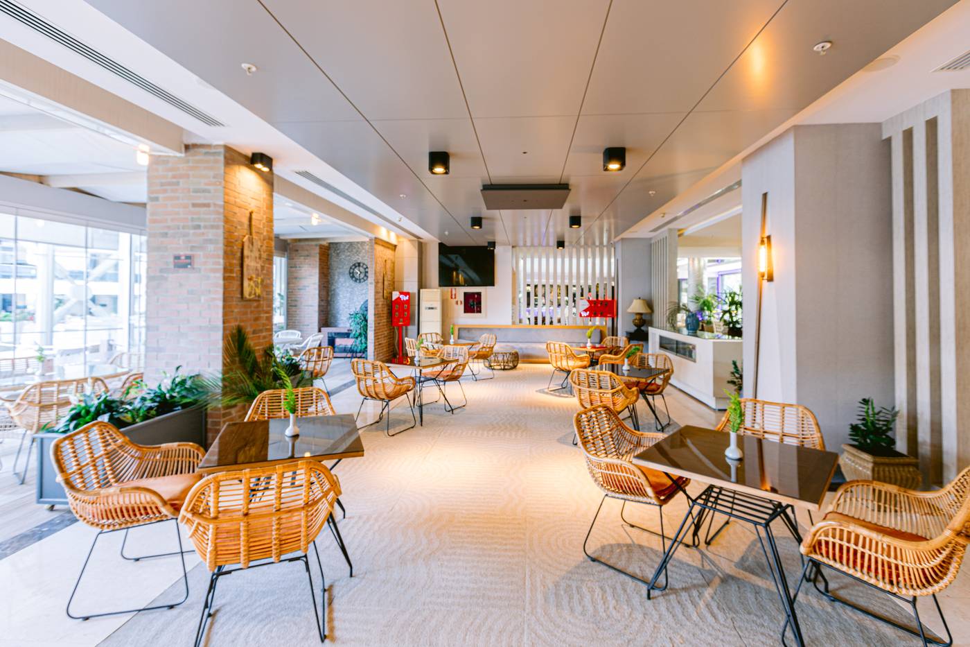 Ilica-Hotel-Spa---Thermal-Resort-Bar-53