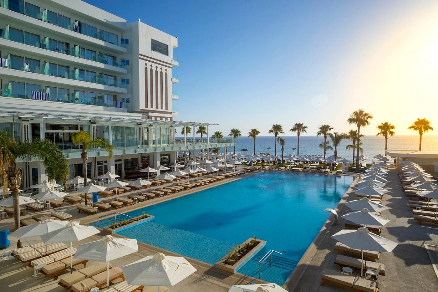 Tsokkos-Constantinos-The-Great-Beach-Hotel-Pool-4