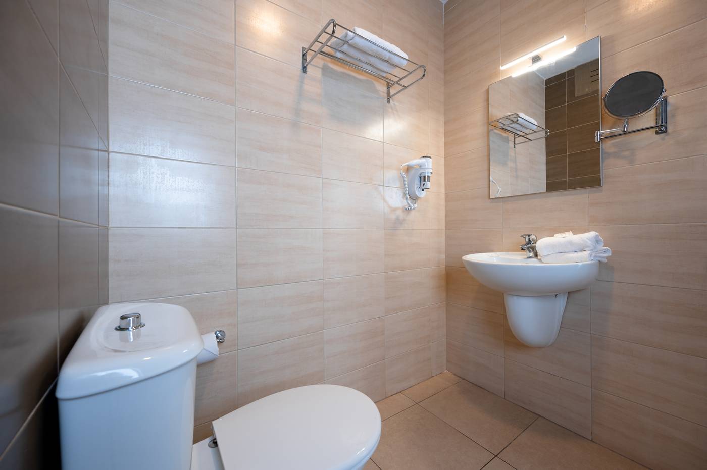 Gillieru-Harbour-Room-27