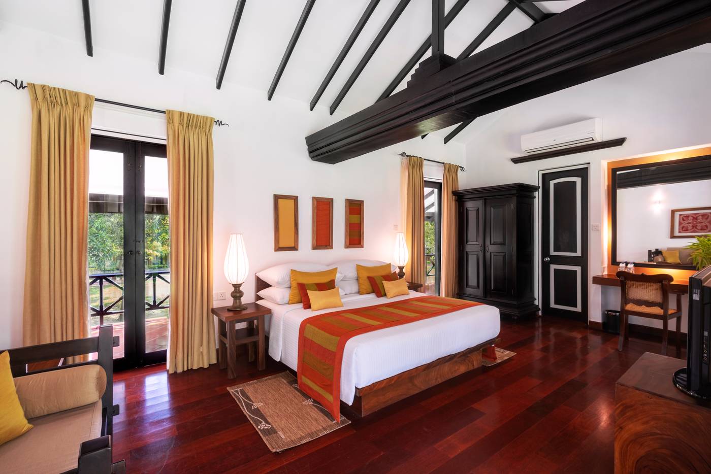 Cinnamon-Lodge-Habarana-Room-14