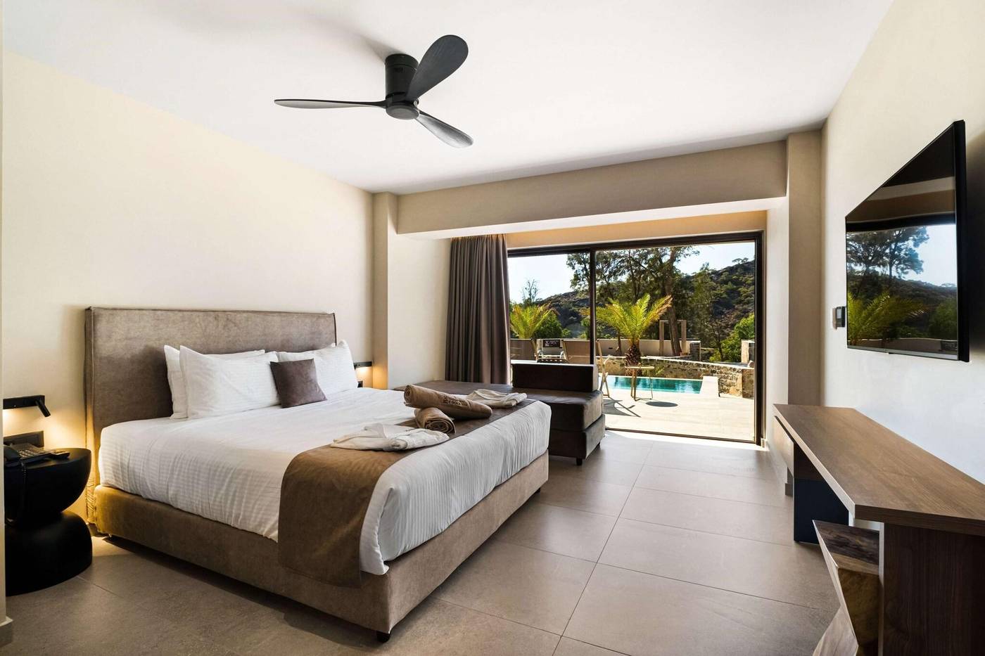 Eden-Rock-Room-22