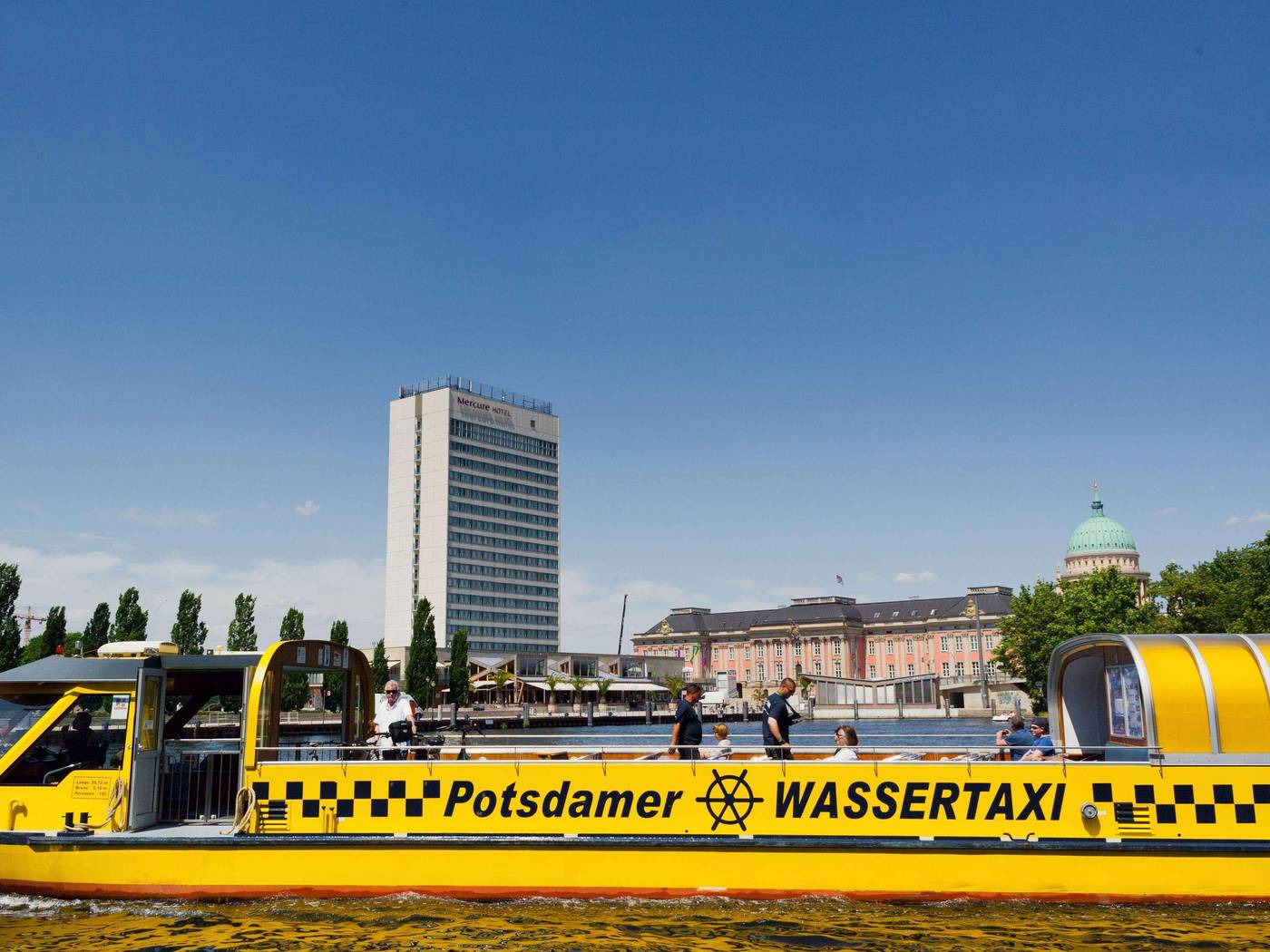 Mercure-Hotel-Potsdam-City-Sports-and-Entertainment-73