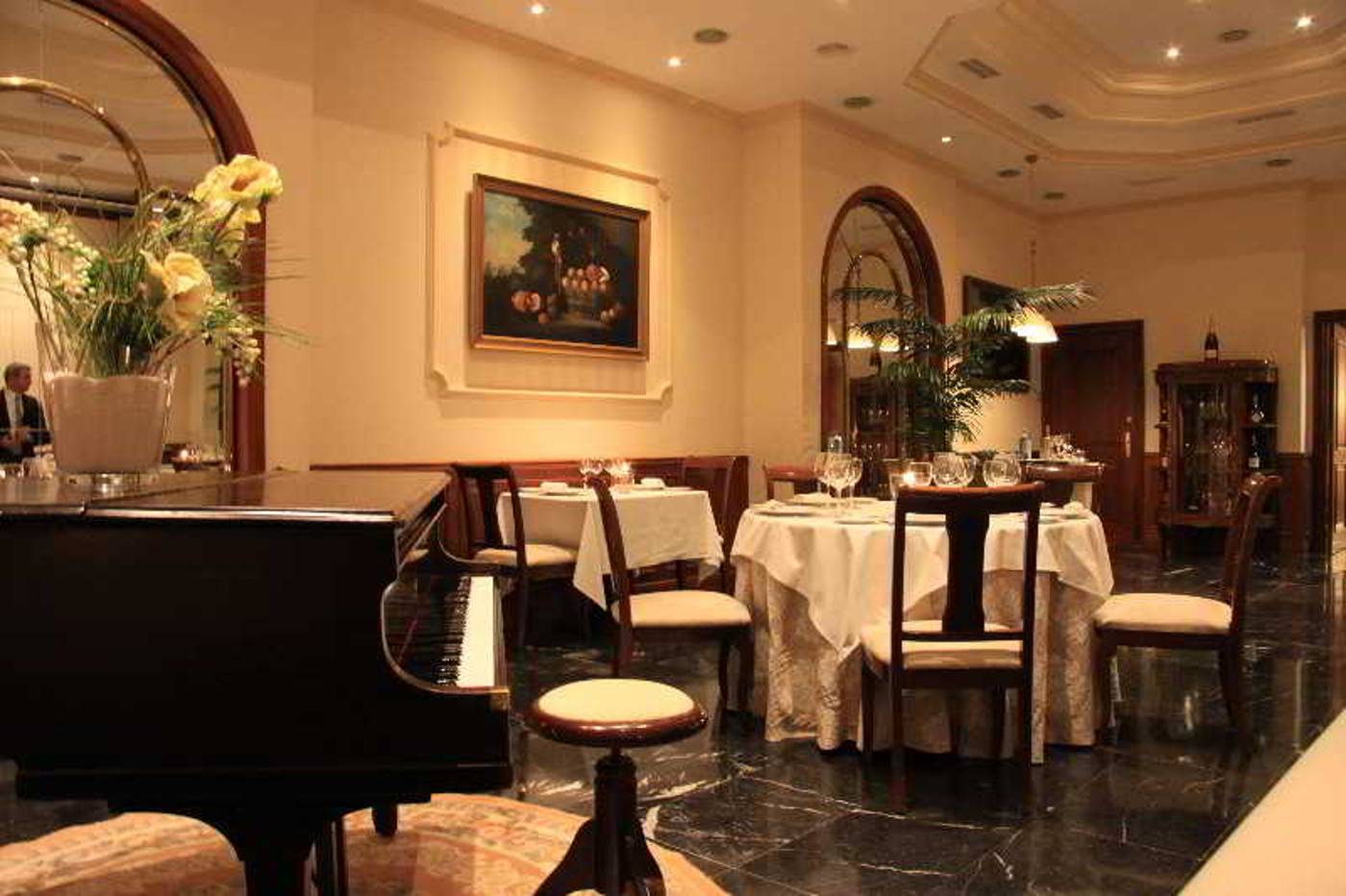 Gran-Hotel-Velazquez-Restaurant-17