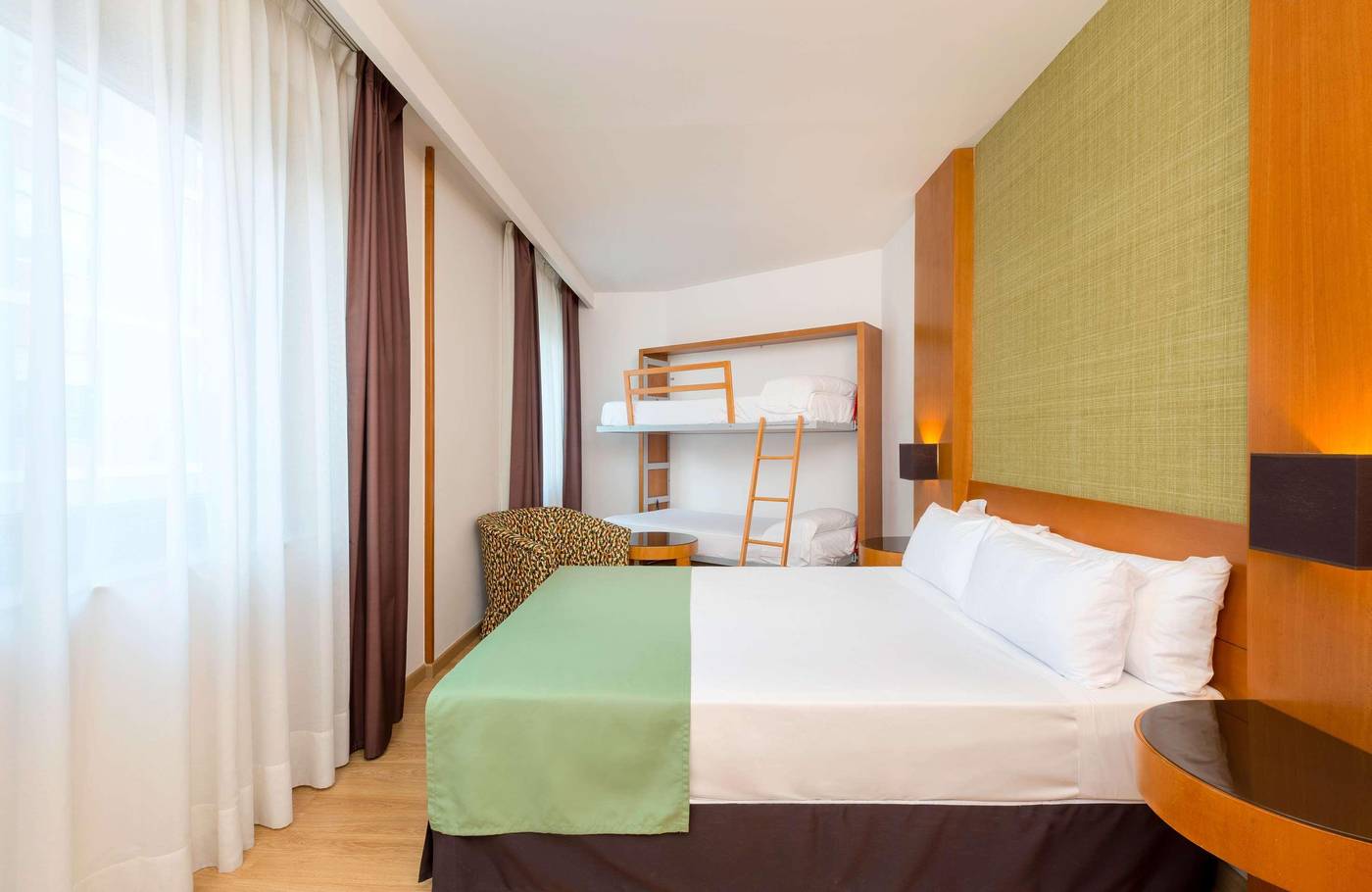 TRYP-Ciudad-de-Elche-Hotel-Room-12