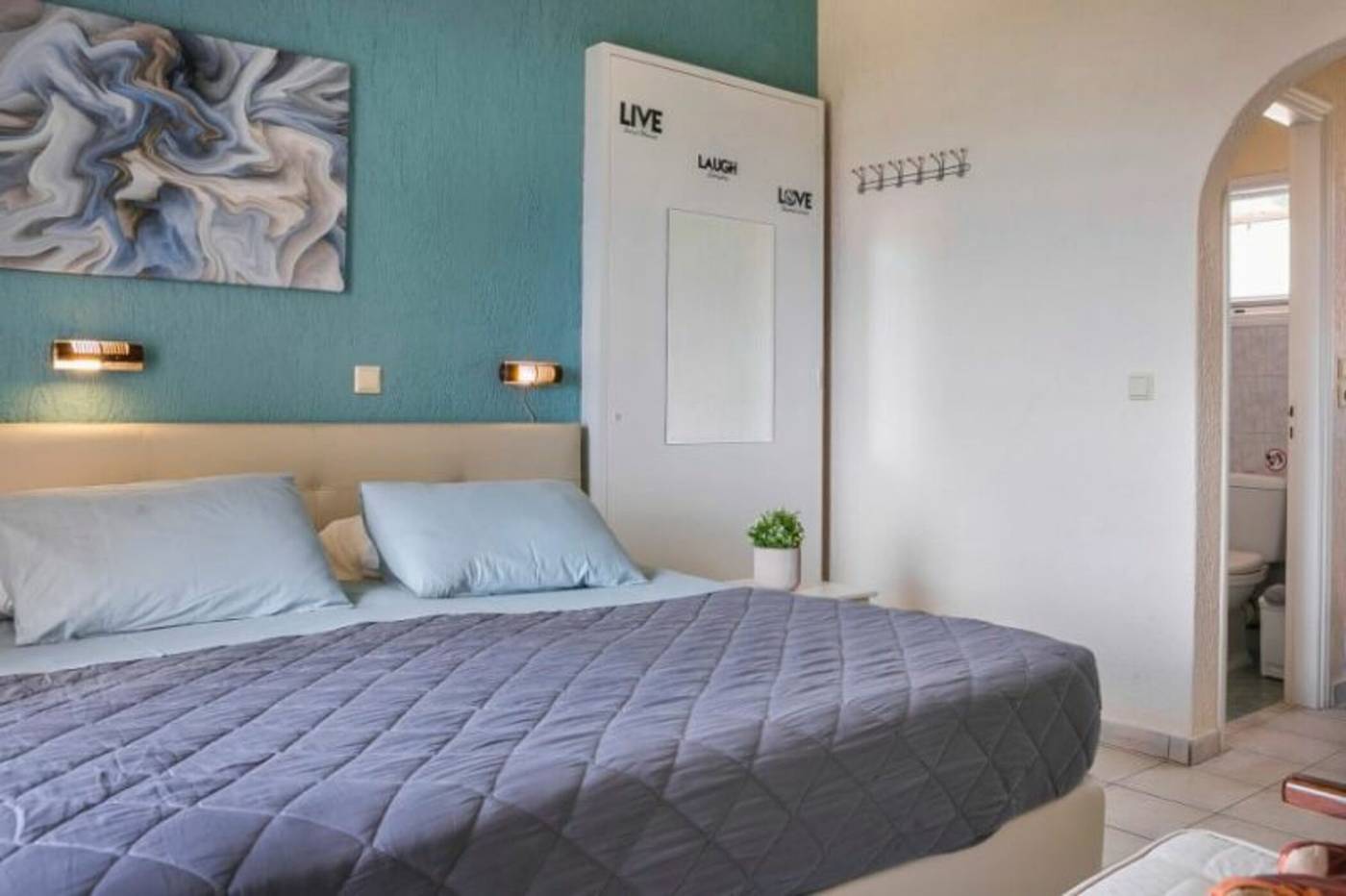 Panorama-Fanari-Studios---Apartments-Room-34