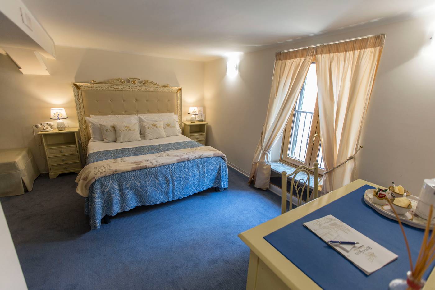 Royal-Suite-Trinita-dei-Monti-Room-8