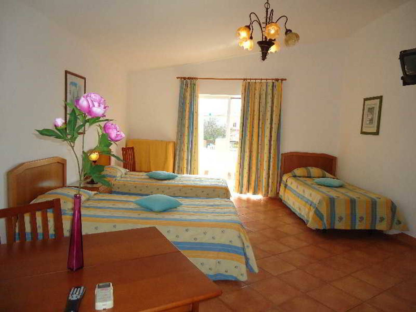 Canavial-Room-8