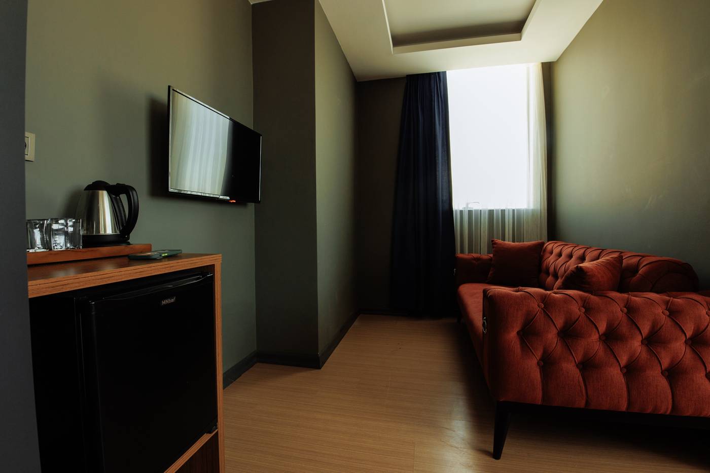 216-Trend-Suite-Room-10