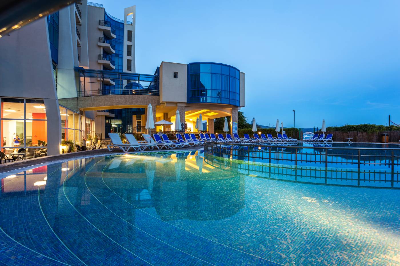 Blue-Pearl-Hotel-Pool-4