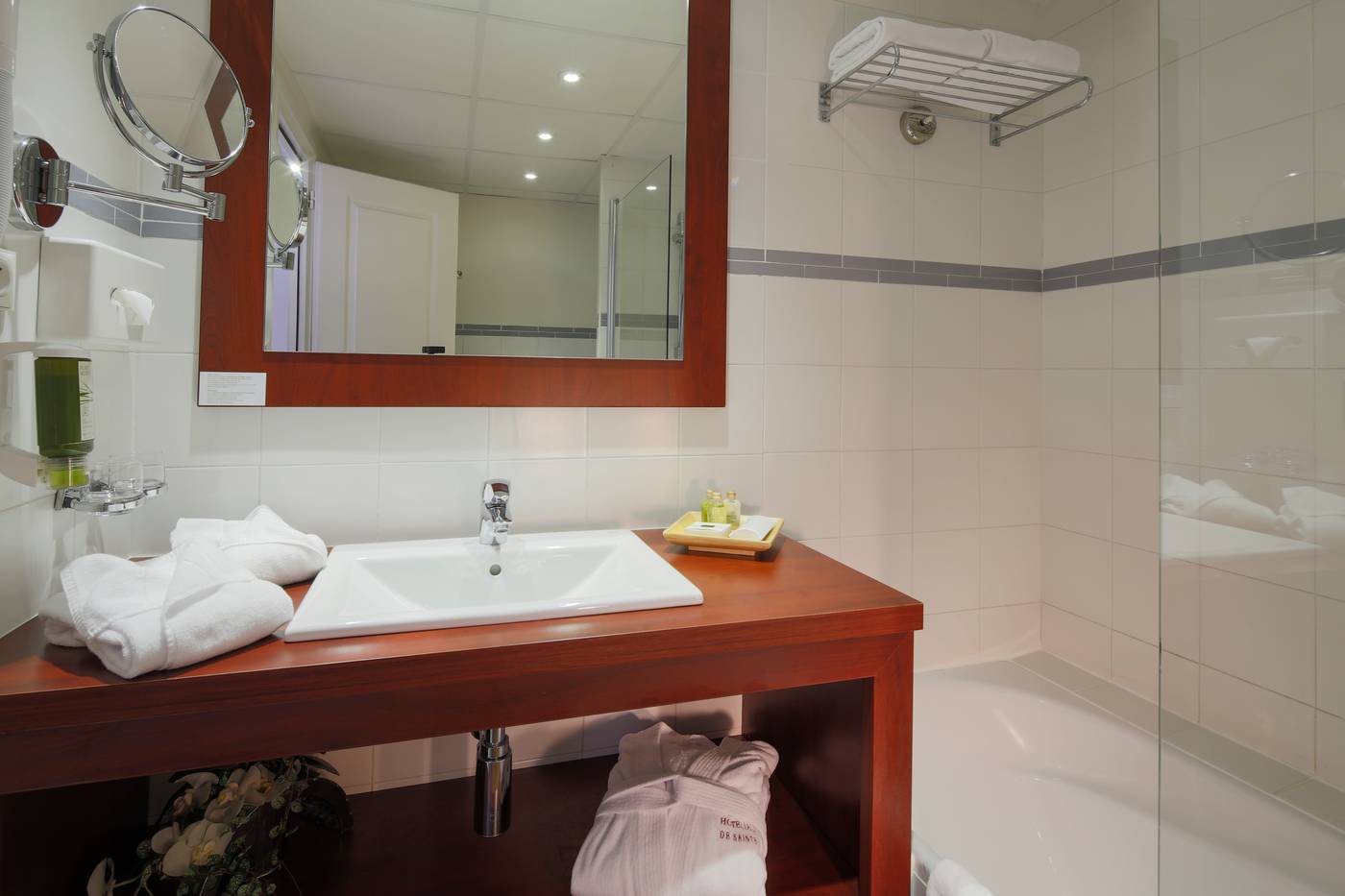 Les-Jardins-de-Sainte-Maxime-Room-20