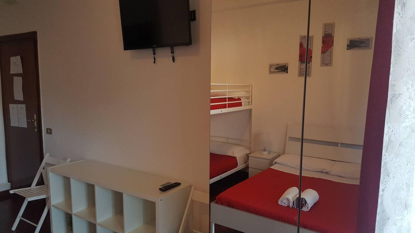 Domus-Vatican-Holidays-Room-4