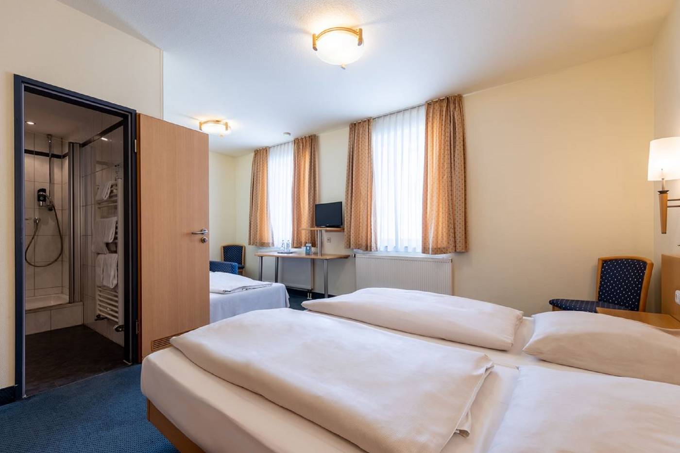 Trip-Inn-Hotel-Conti-Room-7