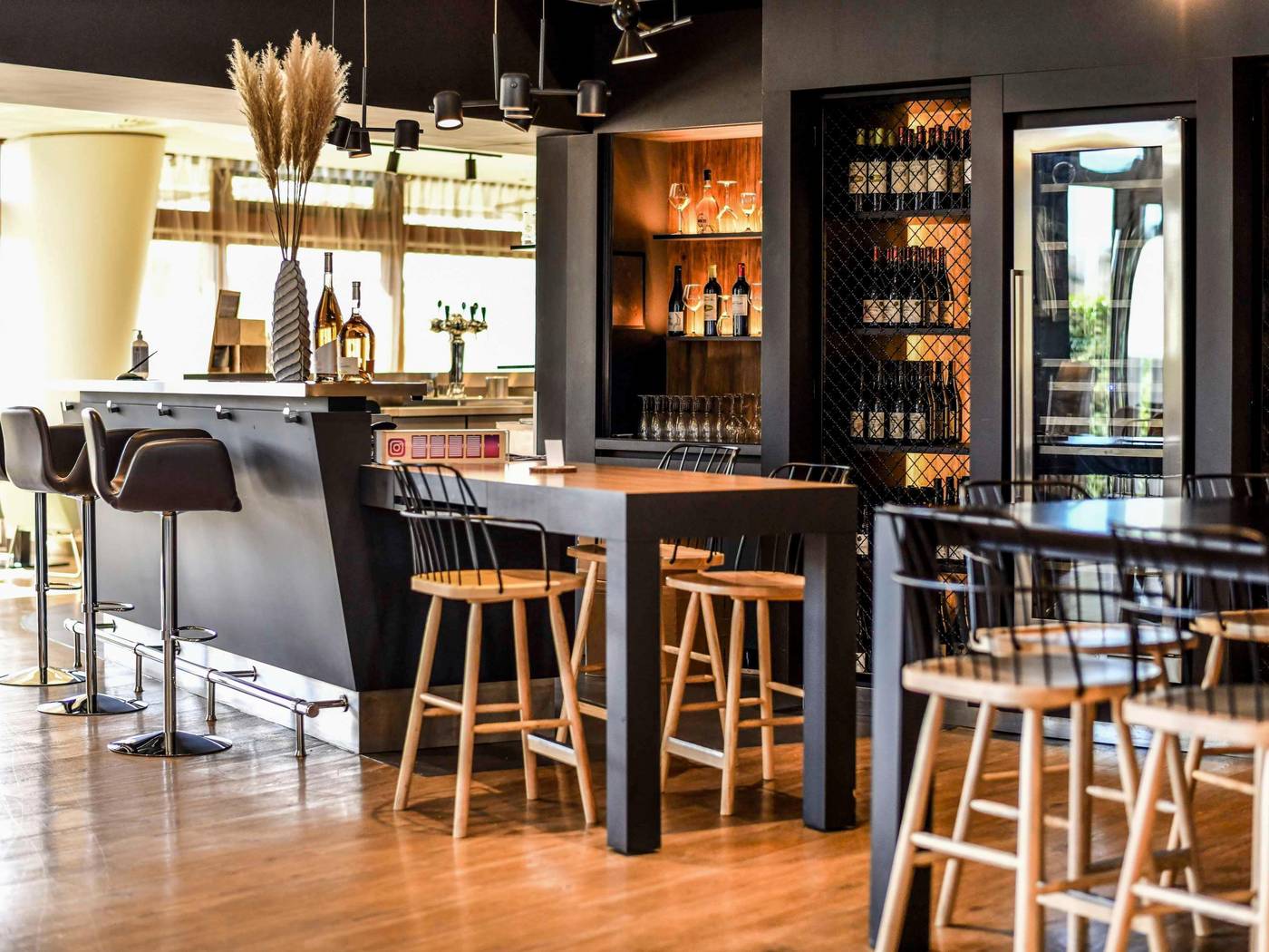 Novotel-Paris-Creteil-Le-Lac-Bar-16