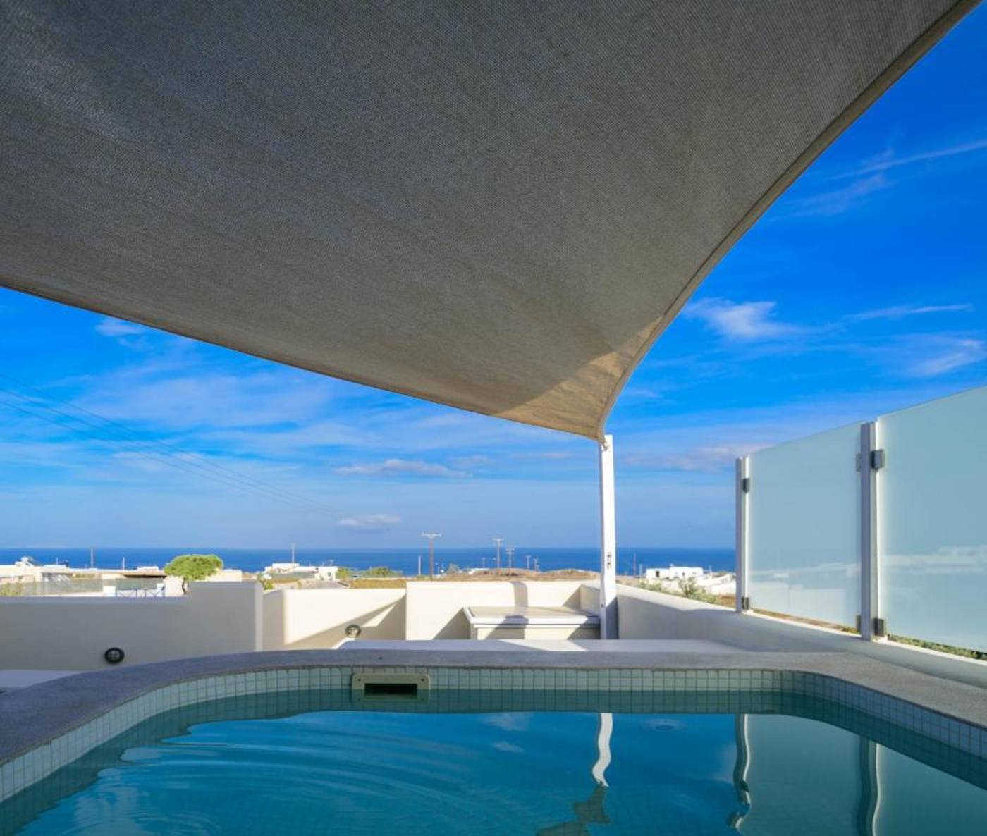 Aliter-Suites-Room-13