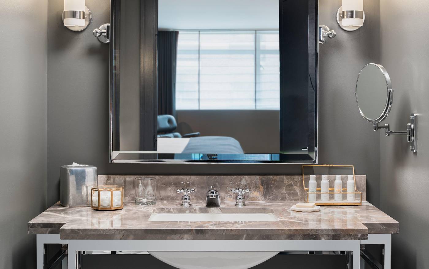 Nine-Zero--A-Kimpton-Hotel-Room-36