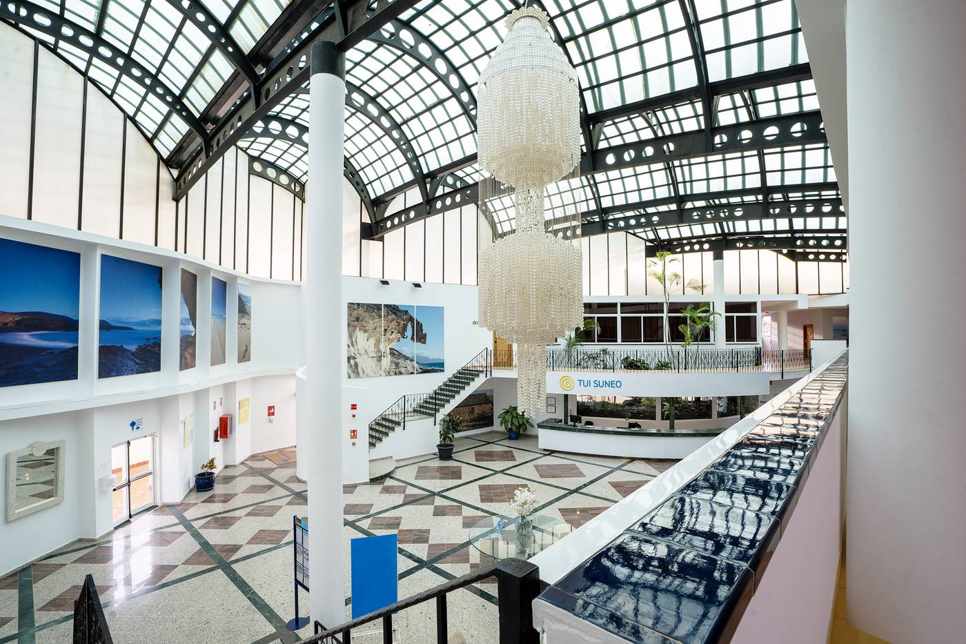 Hotel-LIVVO-Drago-Park-Lobby-51