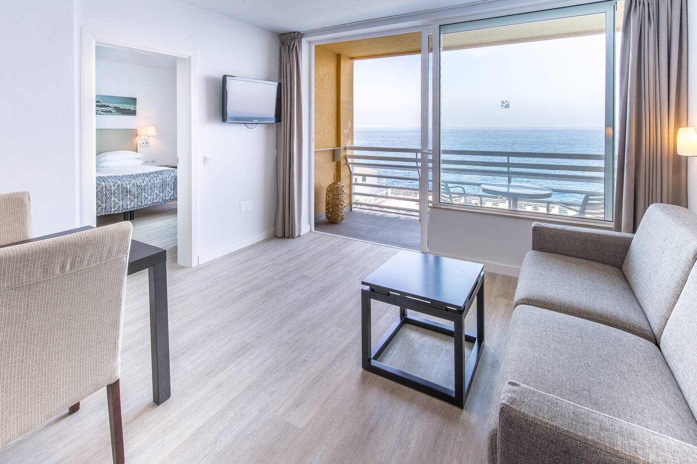 Atlantic-Holiday-Room-20